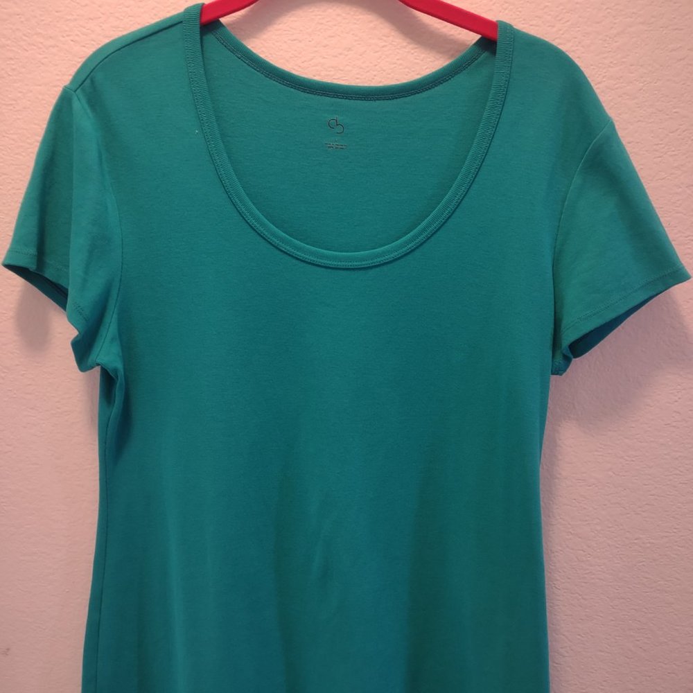 Basic Scoop Neck Women's Tee